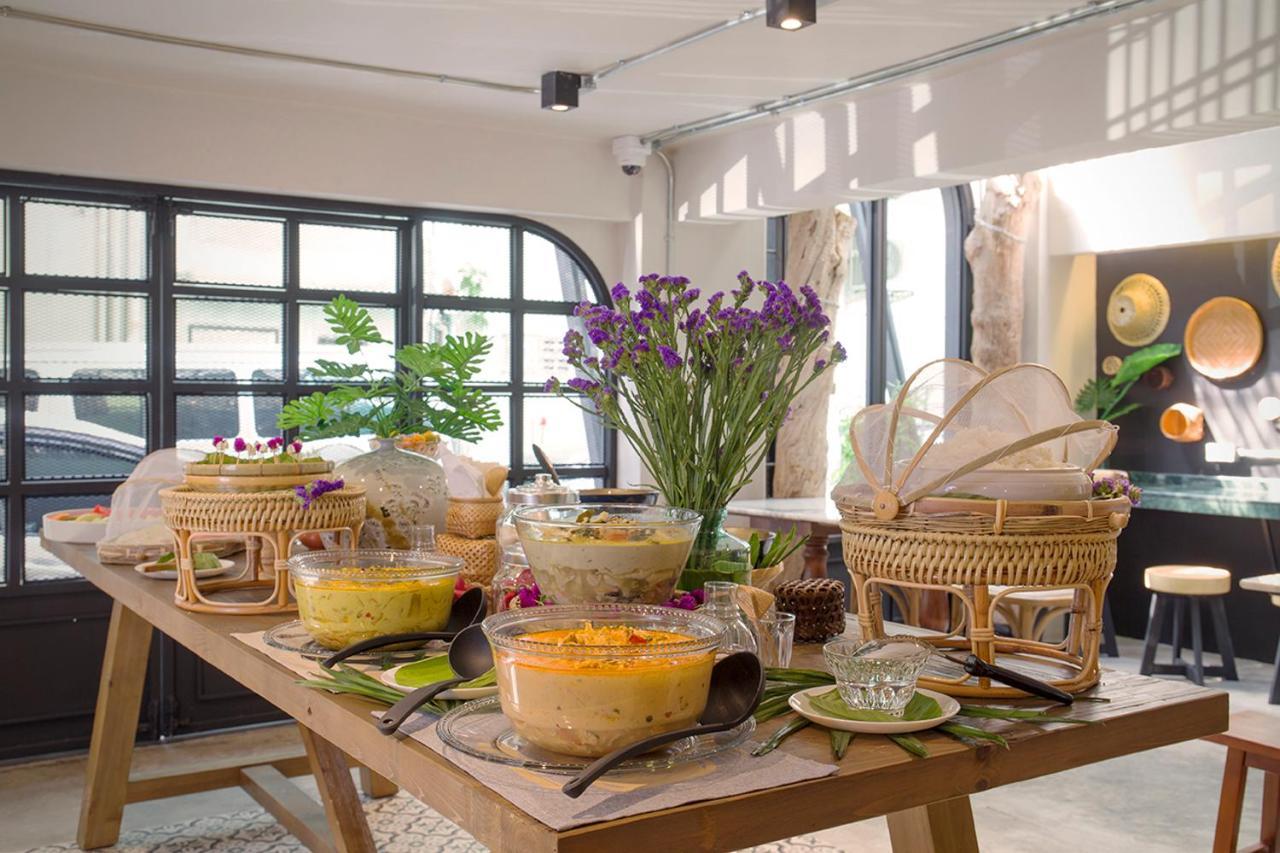 Foodotel Bangkok Buitenkant foto